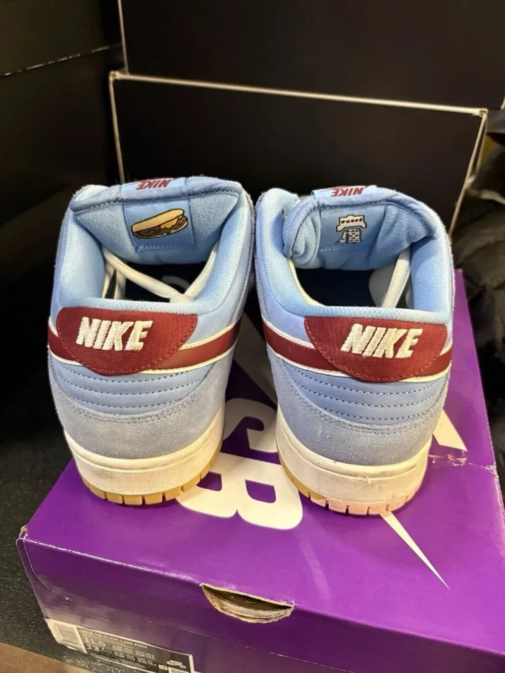 WORN Men’s Nike SB Dunk Low Philadelphia Phillies DQ4040-400 Size 11.5 WITH BOX